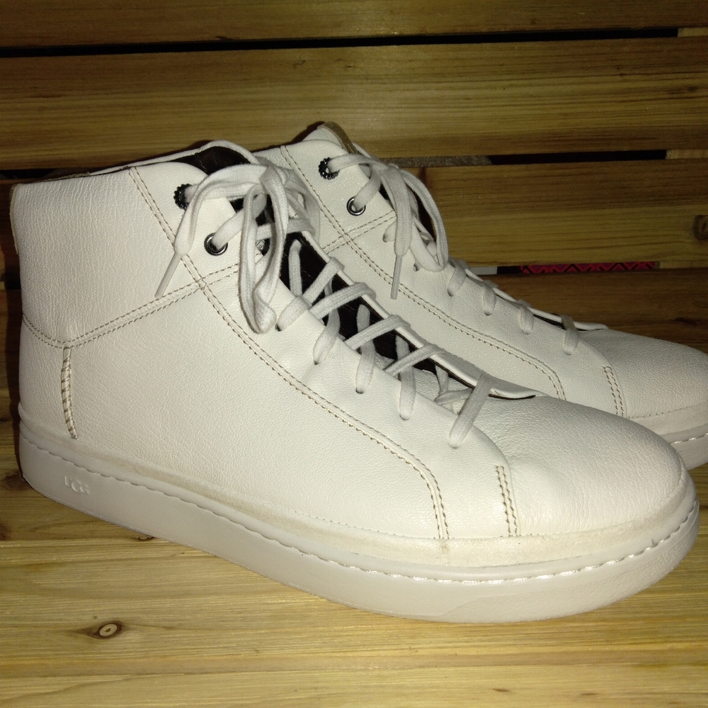UGG Cali Sneakers